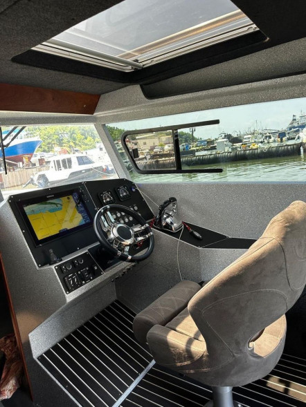 Катер VOYAGER 960 Cabin с Suzuki 2хDF350ATX