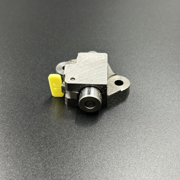 Регулятор натяжения цепи Suzuki DF150-300, DF70-350(A) (Suzuki)