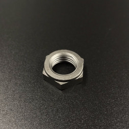 Гайка крепления пиньона Suzuki DT40, DF40-70, DF40-60(A) (Suzuki)