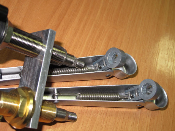 Рычаг стеклоочистителя, регулируемый 470-550 мм