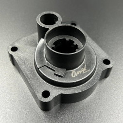 Корпус помпы охлаждения Yamaha 25-30, F20-25 (Omax)