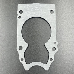 Прокладка под пластину помпы охлаждения DF225-300, DF250-300(A) (Suzuki)