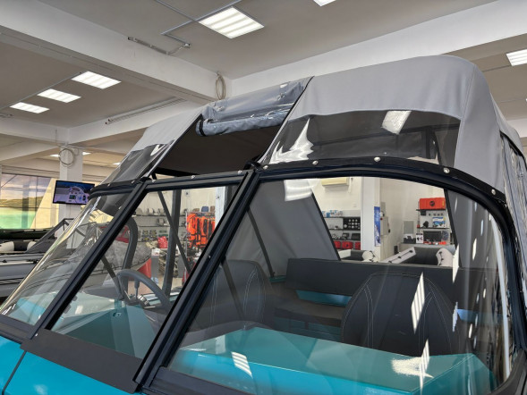 Моторная лодка, Триера 470 FISH, бирюзовый с Suzuki DF70ATL