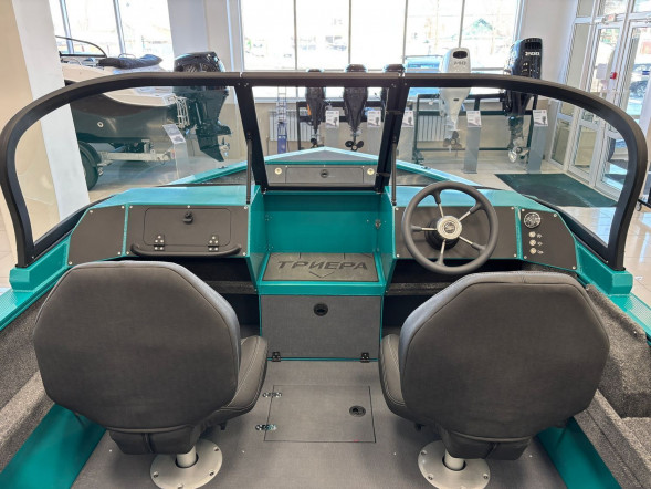 Моторная лодка, Триера 470 FISH, бирюзовый с Suzuki DF70ATL