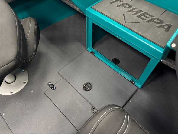 Моторная лодка, Триера 470 FISH, бирюзовый с Suzuki DF70ATL