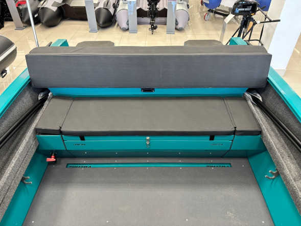 Моторная лодка, Триера 470 FISH, бирюзовый с Suzuki DF70ATL