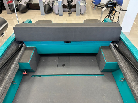 Моторная лодка, Триера 470 FISH, бирюзовый с Suzuki DF70ATL