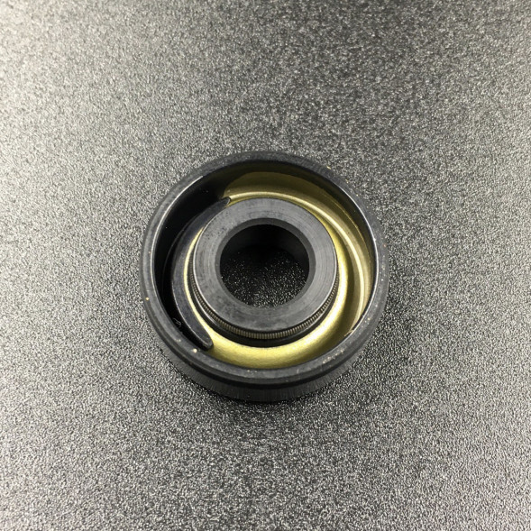 Сальник Tohatsu (369-60223-0) (10x24x8) (Omax)