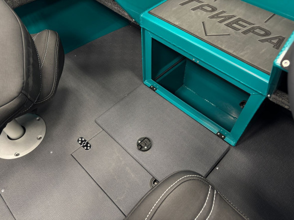 Моторная лодка, Триера 470 FISH, бирюзовый с Suzuki DF60ATL