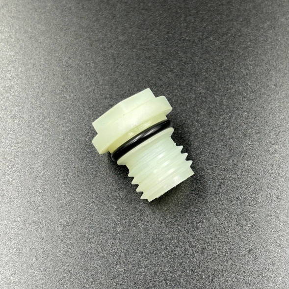 Пробка пластиковая для MERCURY 30-115/F30-90 3/4-Cyl (8134351) (WUHU)