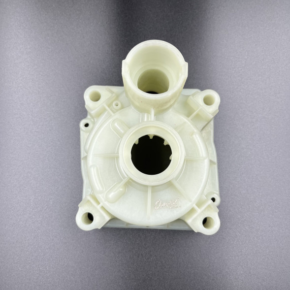 Корпус помпы охлаждения Yamaha F300-350  (Omax)