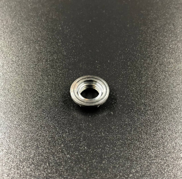 Гайка крепления пиньона Yamaha 20-30 Old (Omax)