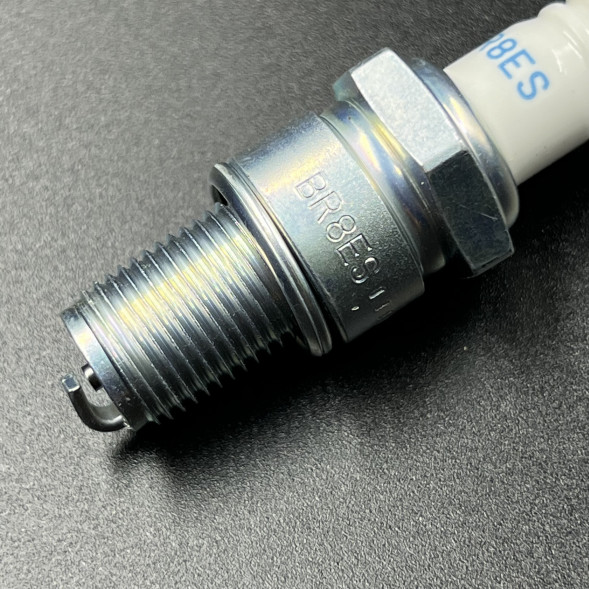 Свеча зажигания NGK BR8ES (PREMARINE)