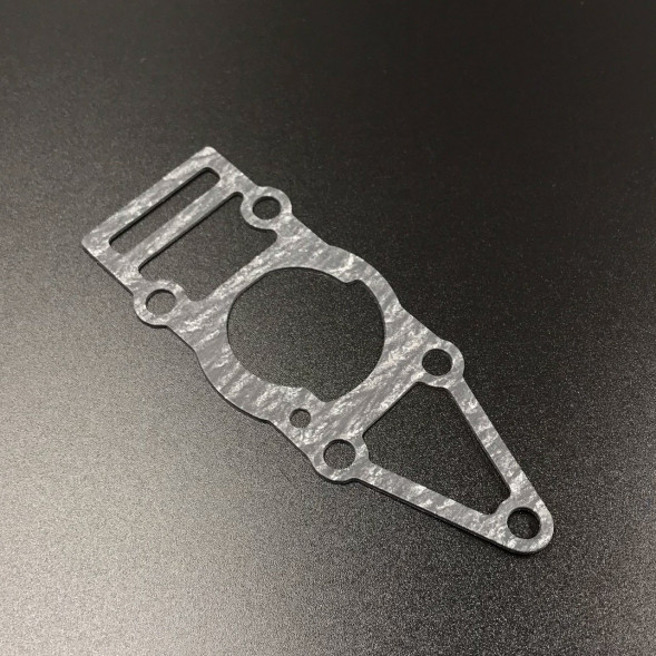 Прокладка под основание помпы Suzuki DF4-6, DF4-6(A) (Suzuki)