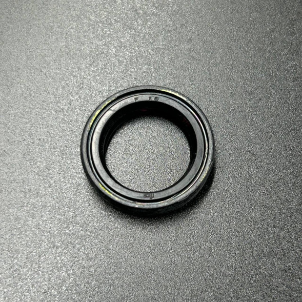 Сальник Yamaha (93106-19001; 93106-19N50) (20x23x5) (Yamaha)