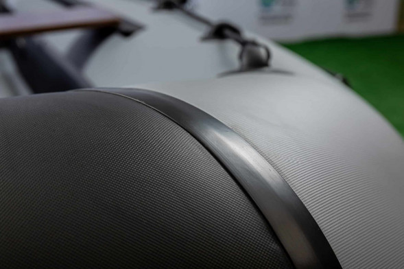 Надувная лодка ПВХ, RiverBoats RB 390 НДНД, серо-белый