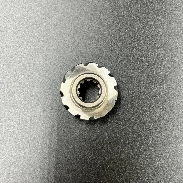 Шестерня вертикального вала (Пиньон) Suzuki DF,DT 9,9-15 (57311-93901; 57311-93910) (Osaka)