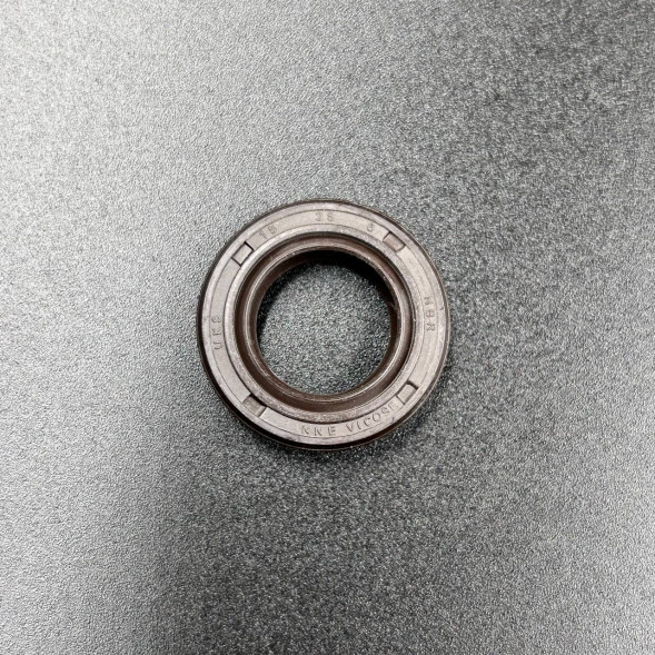 Сальник 15х25х6 (Premarine)