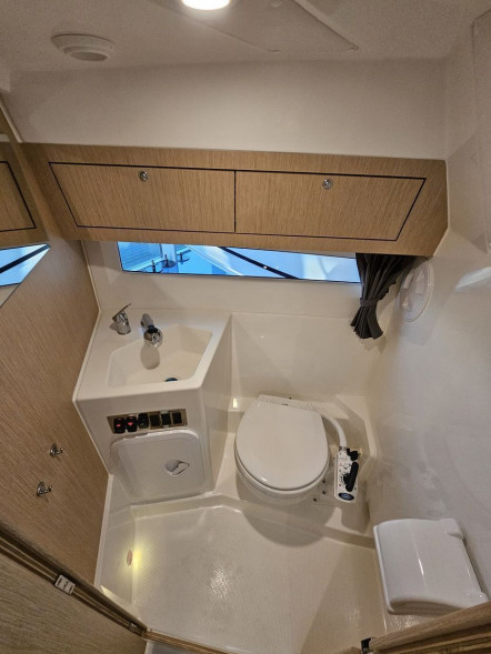 Катер Parker 790 Explorer с мотором 300