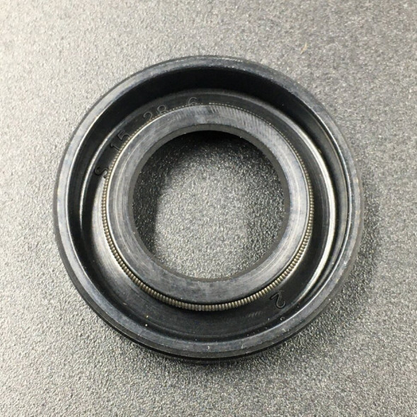 Сальник Yamaha (93101-15074) (15x28x6) (Omax)