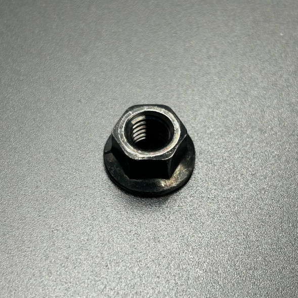 Гайка крепления головки цилиндра Yamaha Vk540 (95707-08500) (Yamaha)