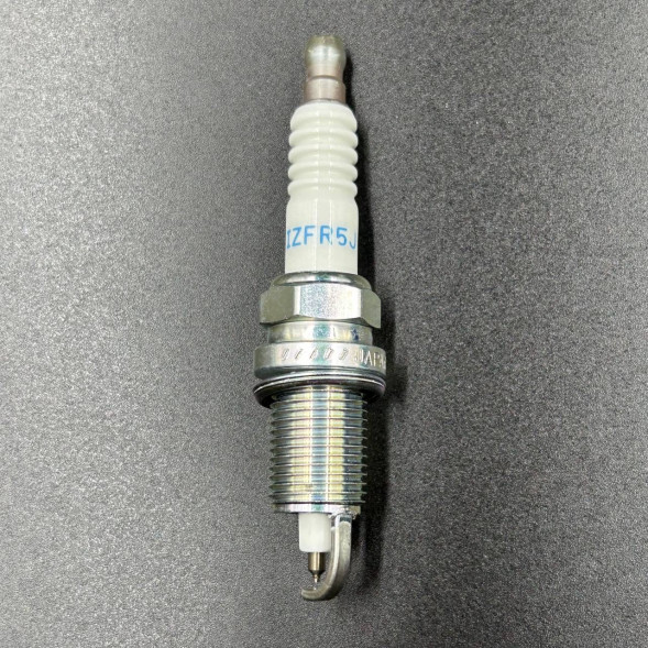 Свеча зажигания NGK IZFR5J Иридий  (Quicksilver)