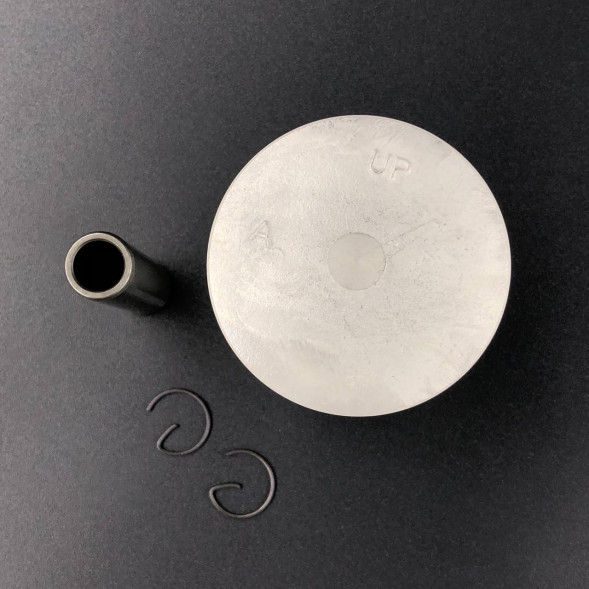 Поршень Yamaha 9.9-15 (STD) (682-11631-00) (KACAWA)