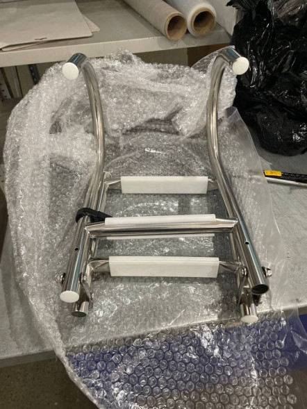 Трап складной, 3 ступени, с поручнями, уцененный