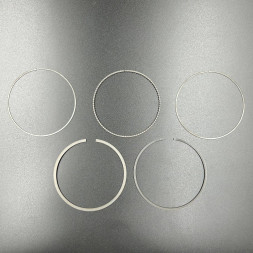 Кольца поршневые, комплект на один поршень Yamaha F150-225 (STD) (Yamaha)