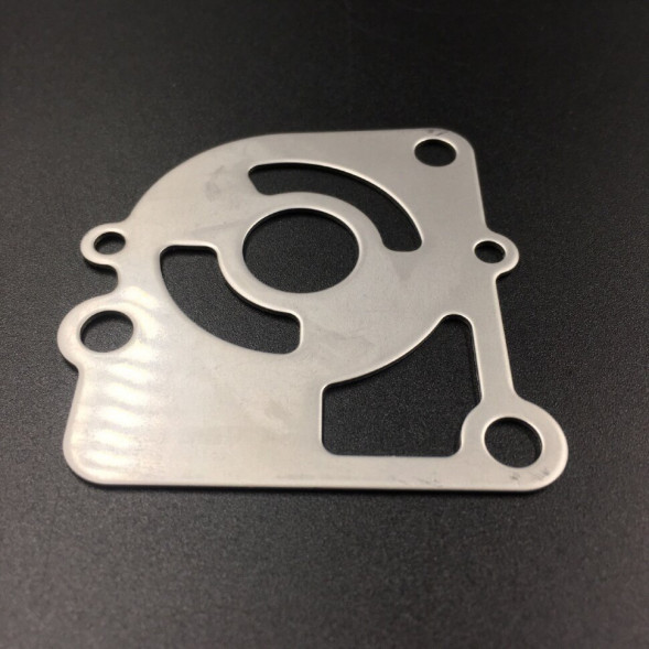 Пластина помпы охлаждения Tohatsu 9.9-18/Mercury 9.9-18 (803753) (Sinera)