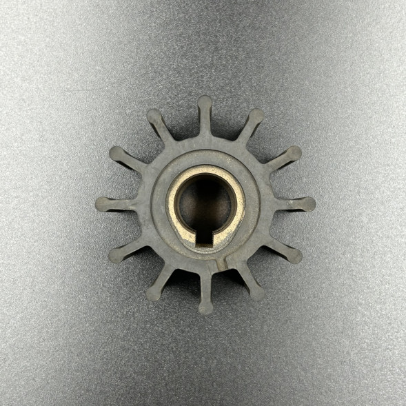 Крыльчатка помпы охлаждения Volvo 875575-3; 831182/ Yanmar 145410-46090; 124310-46090 (Omax)