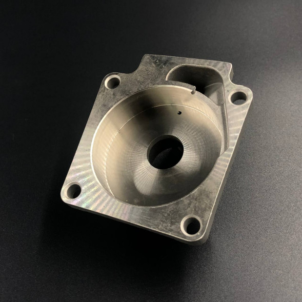 Корпус помпы охлаждения Suzuki DT20-40, DF40-50 (17411-94421; 17410-92L00) (Sinera)