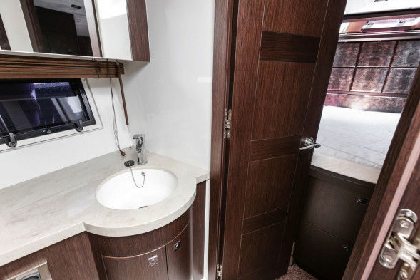 Катер Galeon 390 HTC