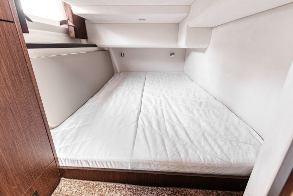 Катер Galeon 390 HTC