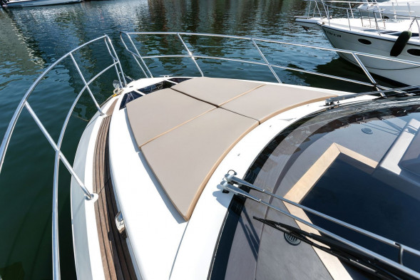 Катер Galeon 390 HTC