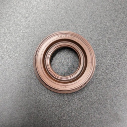 Сальник Yamaha F40-F70 (93103-18011) (16.7x32.2/35.3x8.8) (Yamaha)