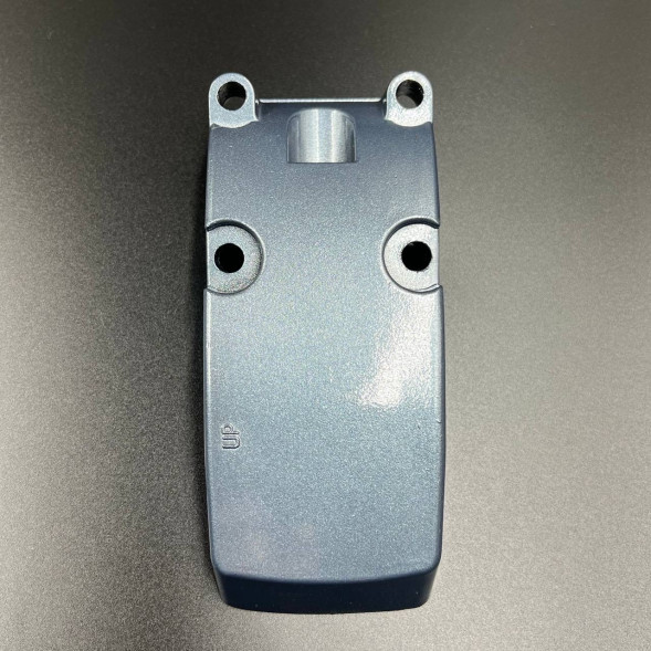 Крышка боковой нижней подушки Yamaha 25-30 (YUELANG)(правая)