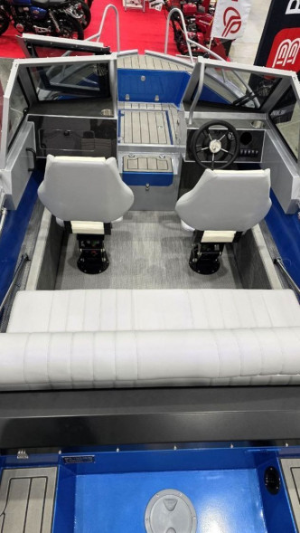 Моторная лодка SMARTLINER R1