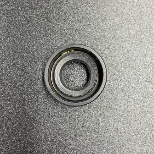 Сальник Yamaha (93101-10M14) (10.8x21x7) (Omax2)