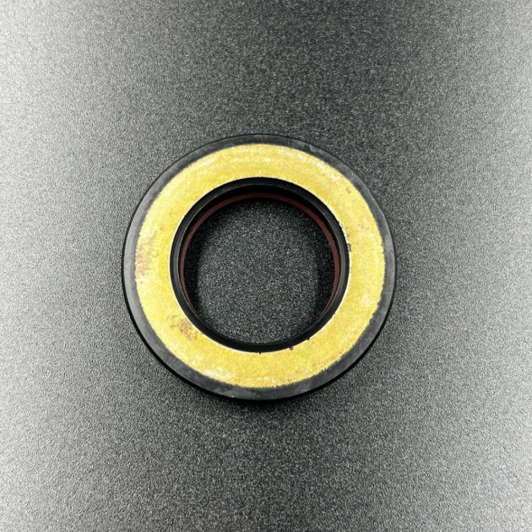 Сальник Yamaha (93102-28135; 93101-28M19) (28x47x7) (Omax)