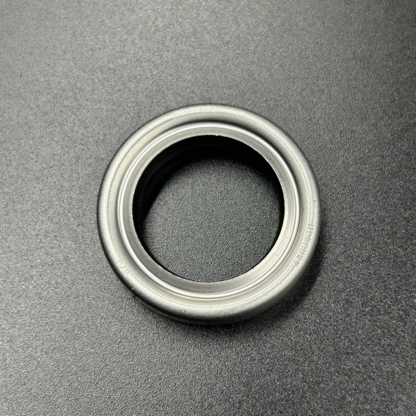 Сальник редуктора Mercury (22х33.3х8) (8M0203757) (Quicksilver)