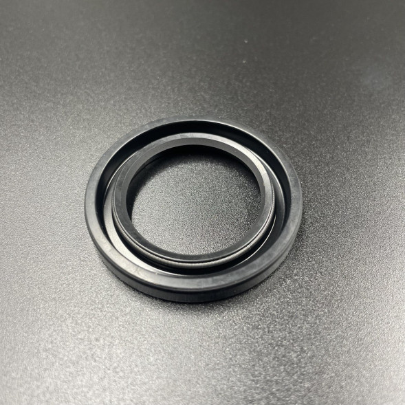 Сальник Suzuki (09282-30006) (30x45x6) (Omax)