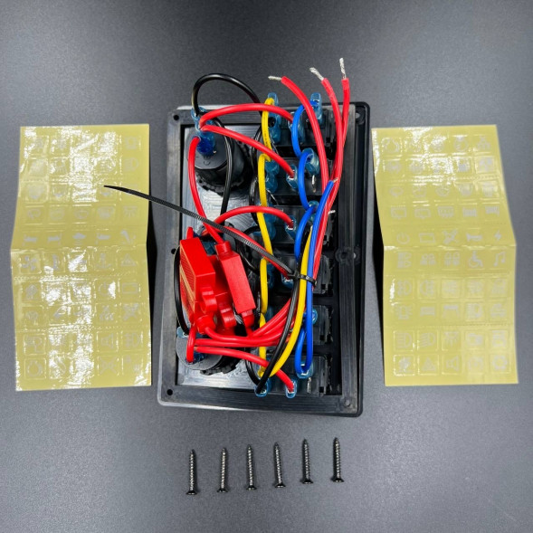 Панель управления (6 тумблеров вкл/выкл, 2 USB, розетка 12V, вольтметр) (PREMARINE)